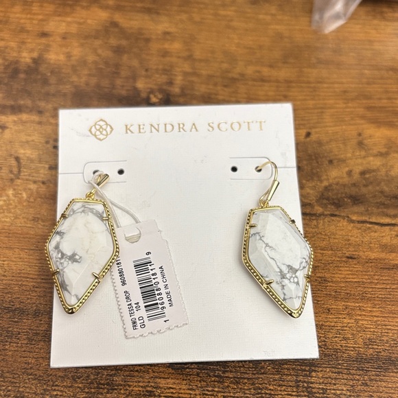 Kendra Scott Framed Tessa Drop Earrings - Picture 1 of 1